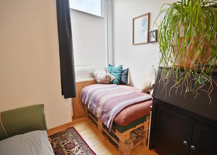 Artful 3 Bedroom Apt In City Center 5 Min By Foot To Esc & Art Basel