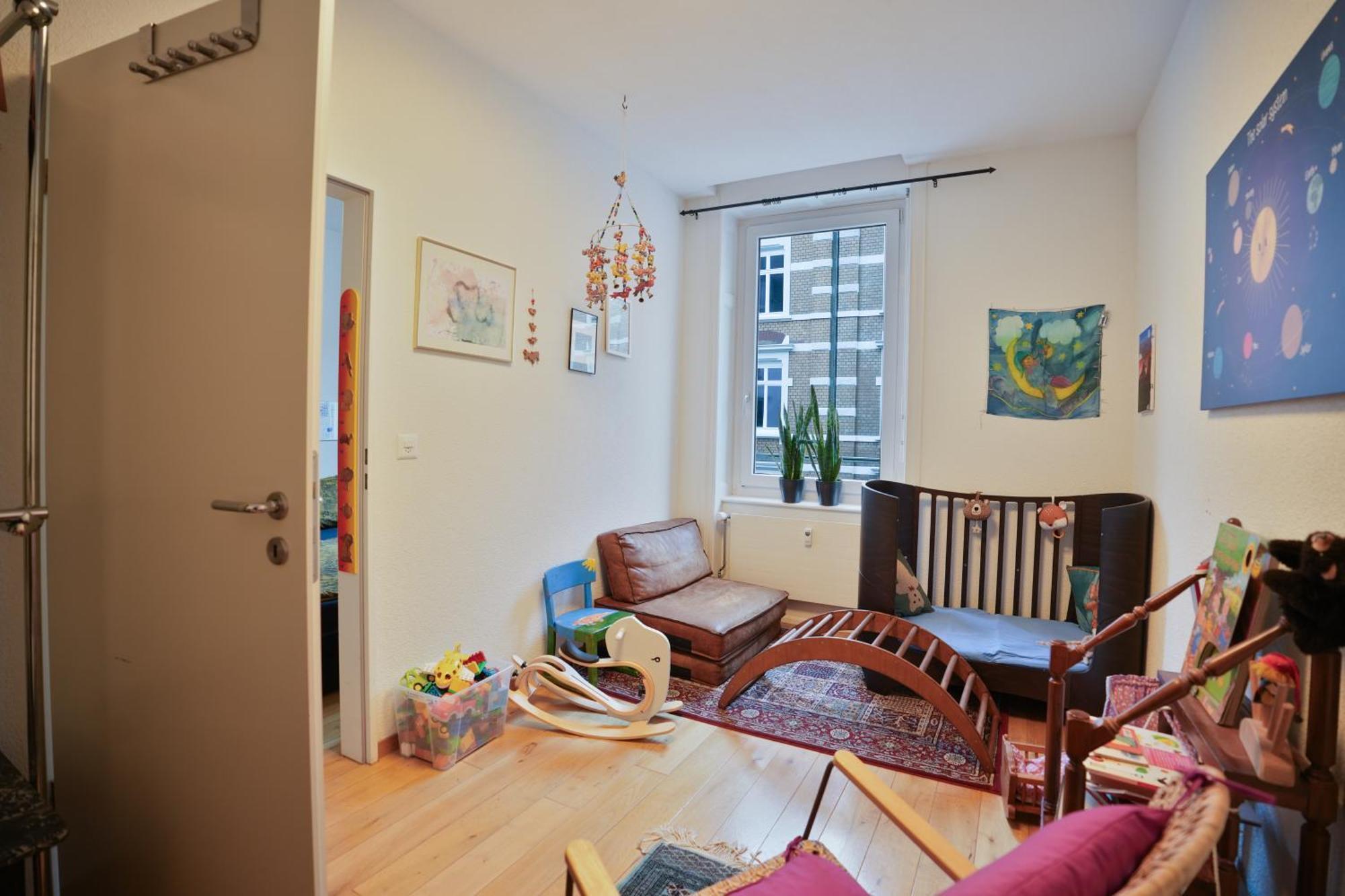 Artful 3 Bedroom In Center 5 Min By Foot To Esc & Art *