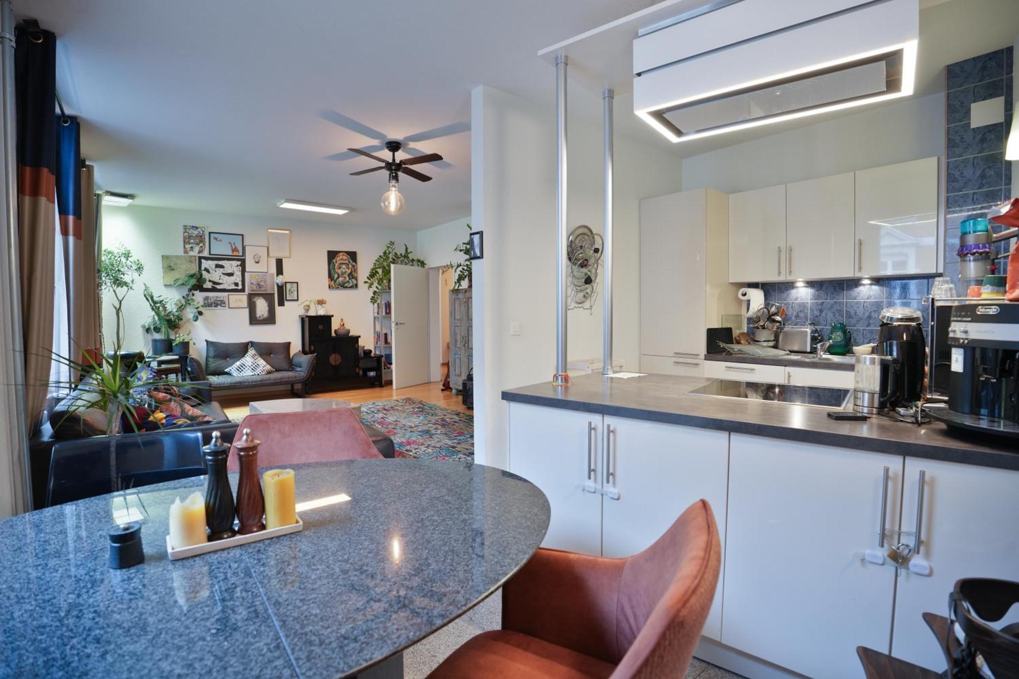 Artful 3 Bedroom In Center 5 Min By Foot To Esc & Art